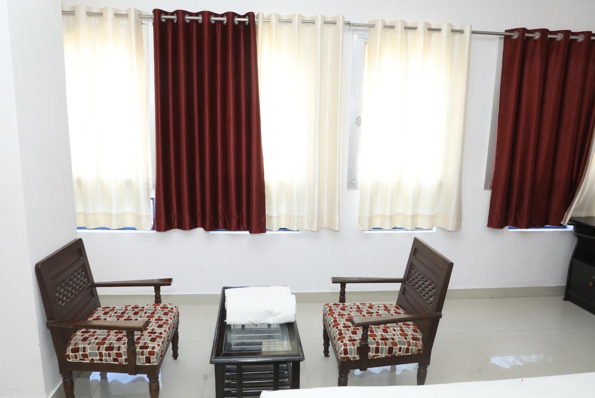The Mama Hotel - Rooms And Dormitory Udajpur Exteriér fotografie