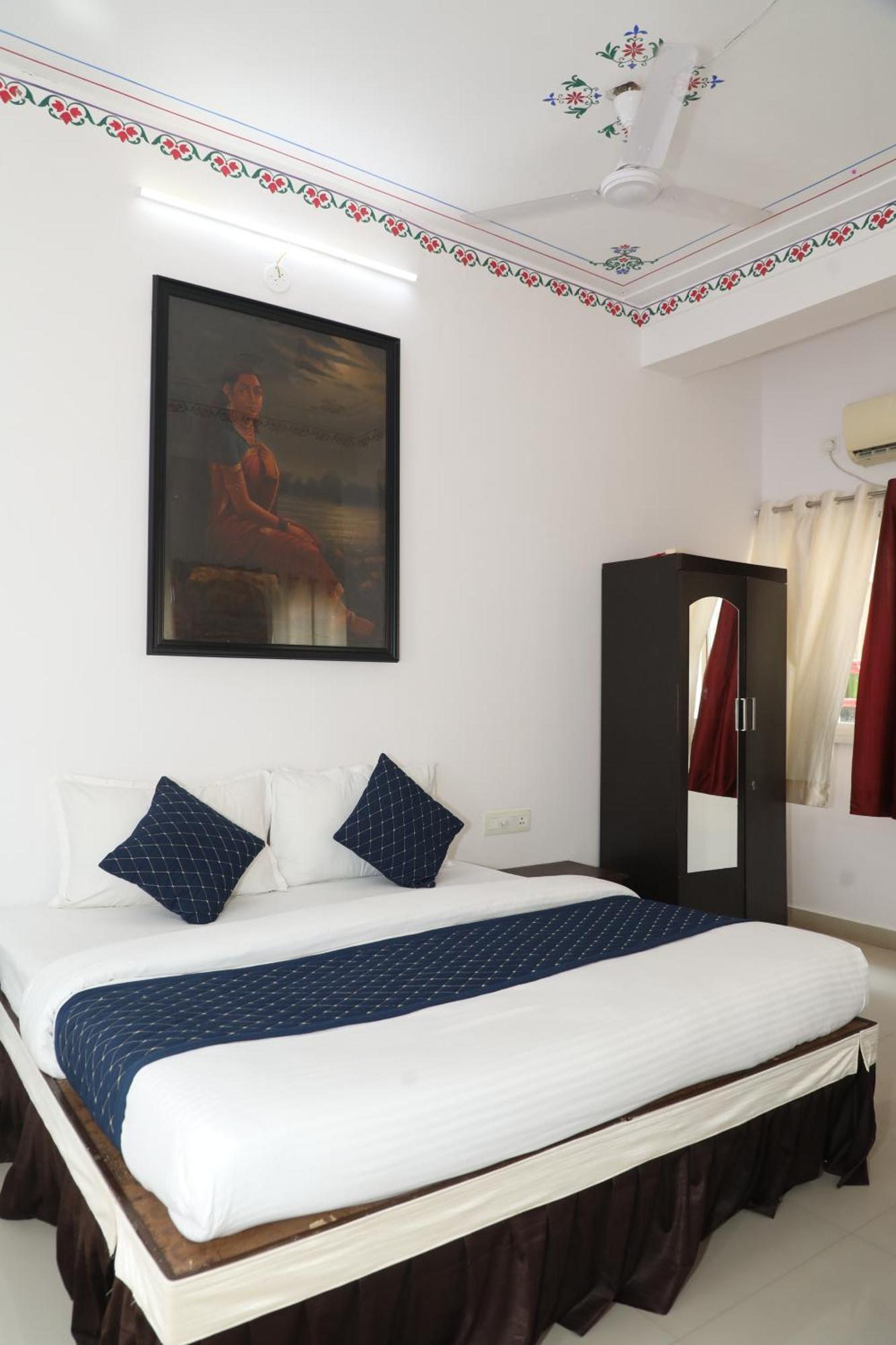 The Mama Hotel - Rooms And Dormitory Udajpur Exteriér fotografie
