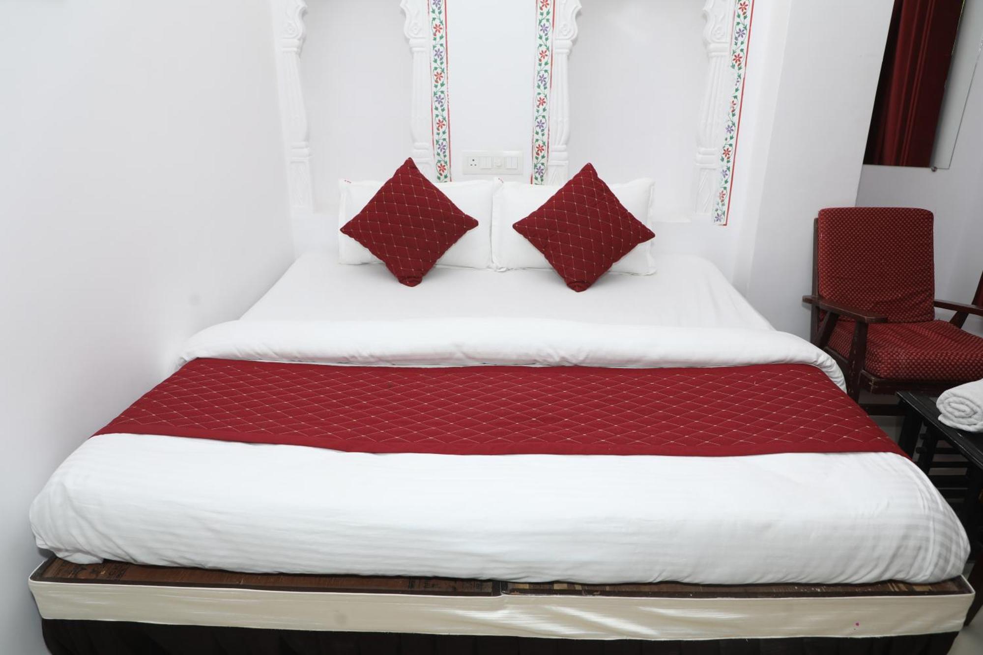 The Mama Hotel - Rooms And Dormitory Udajpur Exteriér fotografie
