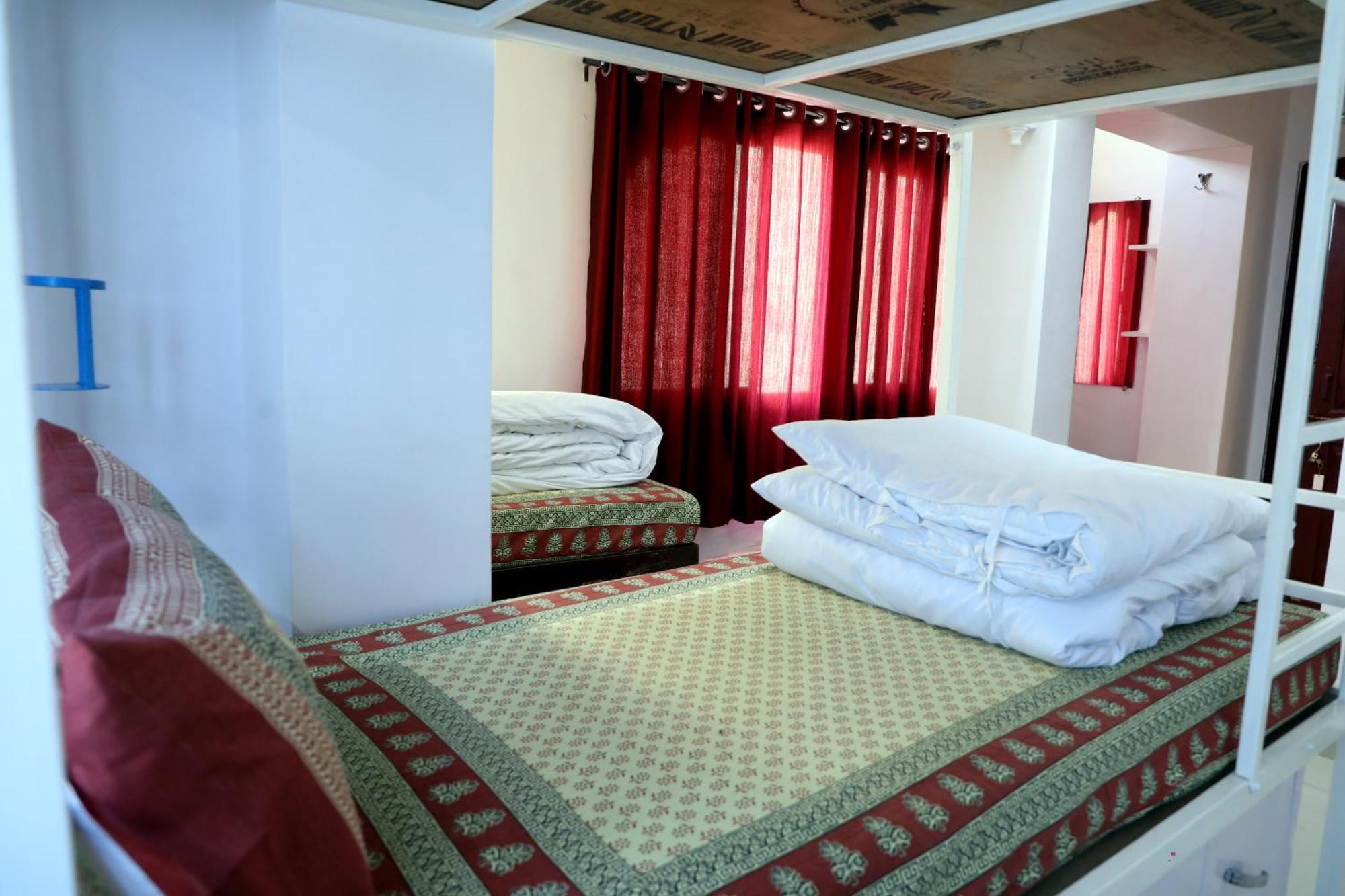 The Mama Hotel - Rooms And Dormitory Udajpur Exteriér fotografie