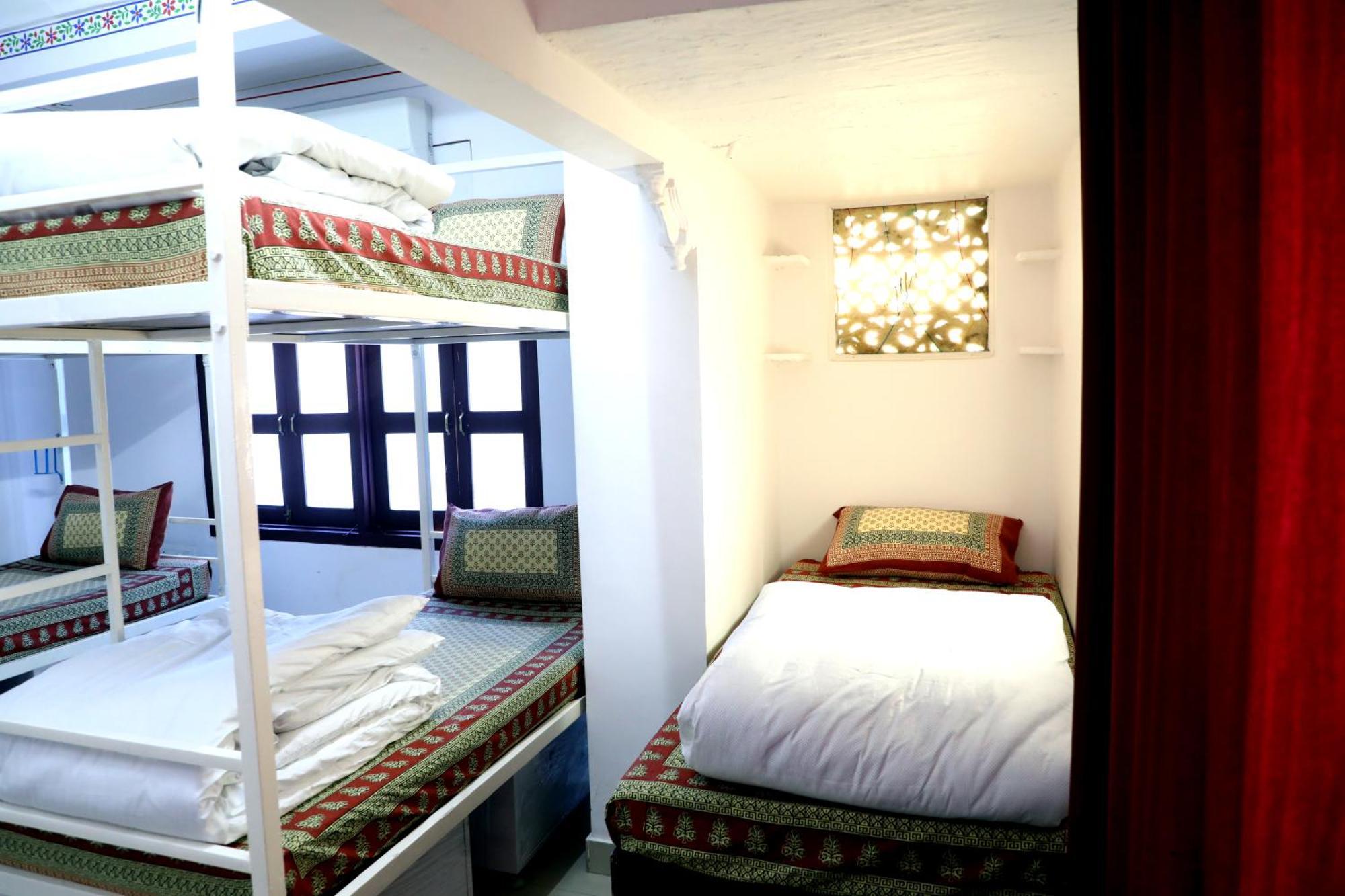 The Mama Hotel - Rooms And Dormitory Udajpur Exteriér fotografie